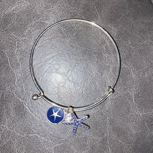Starfish charm bracelet
